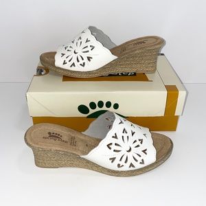 Spring Step Women’s Wedges Slip On Size 38(8) NIB
